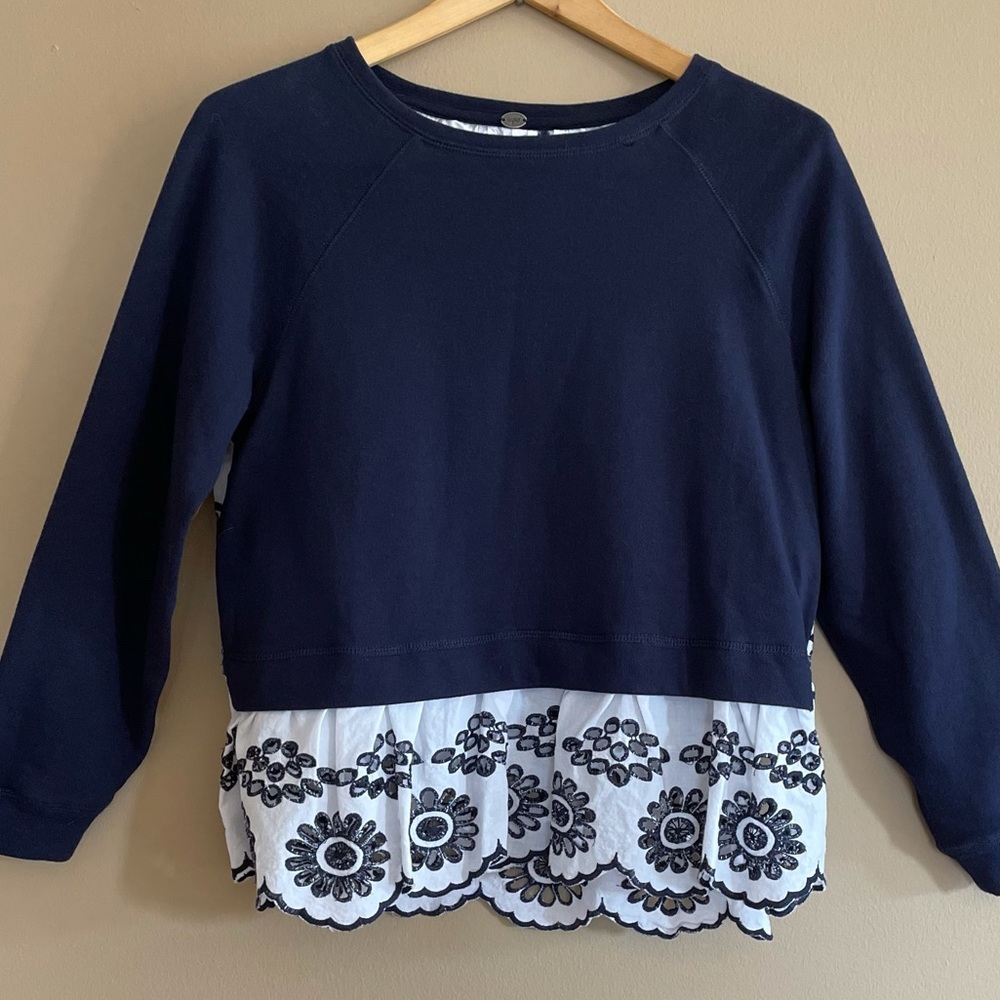 Capio Navy/White eyelet lace Sweatshirt. Size M